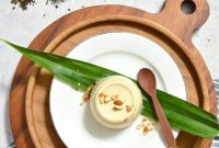 Jasmine-Scented Panna Cotta Recipe for a Floral Dessert