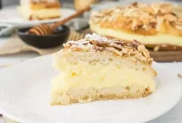 Authentic German Bee Sting Cake (Bienenstich) Recipe