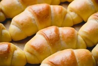 Fluffy Homemade Dinner Rolls Recipe for Soft, Golden Rolls