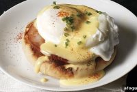 Perfect Sous Vide Eggs Benedict Recipe with Hollandaise