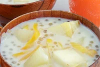 Cassava in Coconut Milk (Ginataang Kamoteng Kahoy): Filipino Recipe