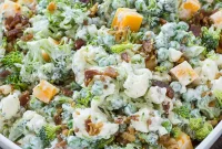 Crispy Broccoli Salad with Bacon and Creamy Dressing