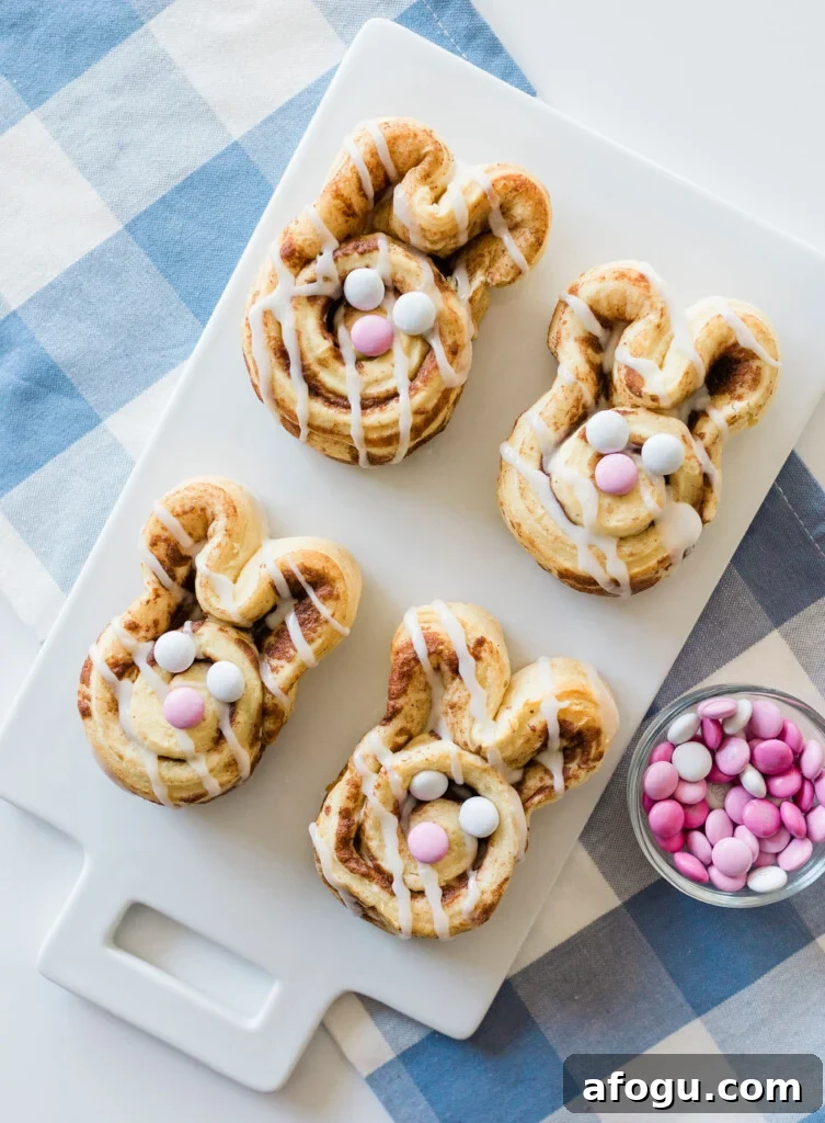Bunny-shaped cinnamon rolls