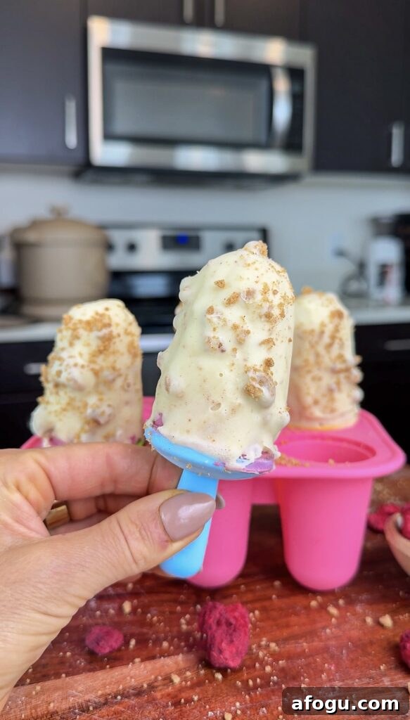 Frozen Yogurt Popsicles