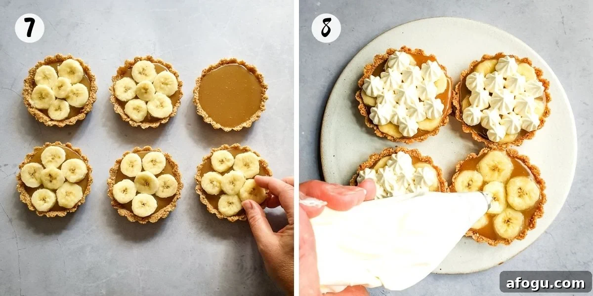Add bananas and pipe cream