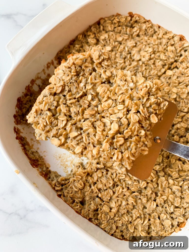 Chewy Baked Oatmeal with Berries and Cinnamon 2 simple baked oatmeal