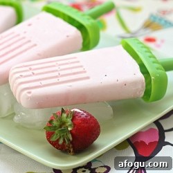 Strawberry Cheesecake Popsicles
