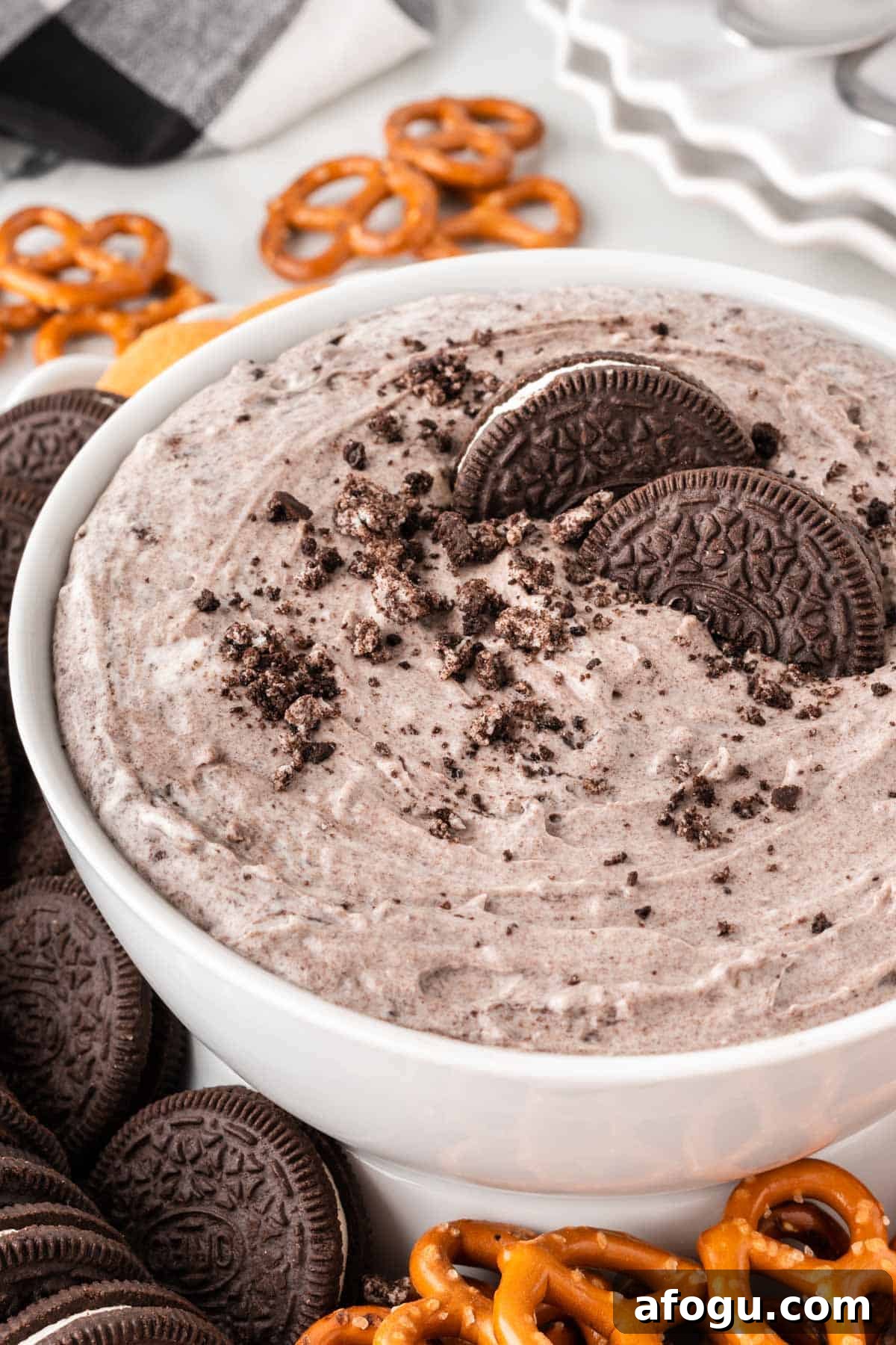 oreo dip in a bowl