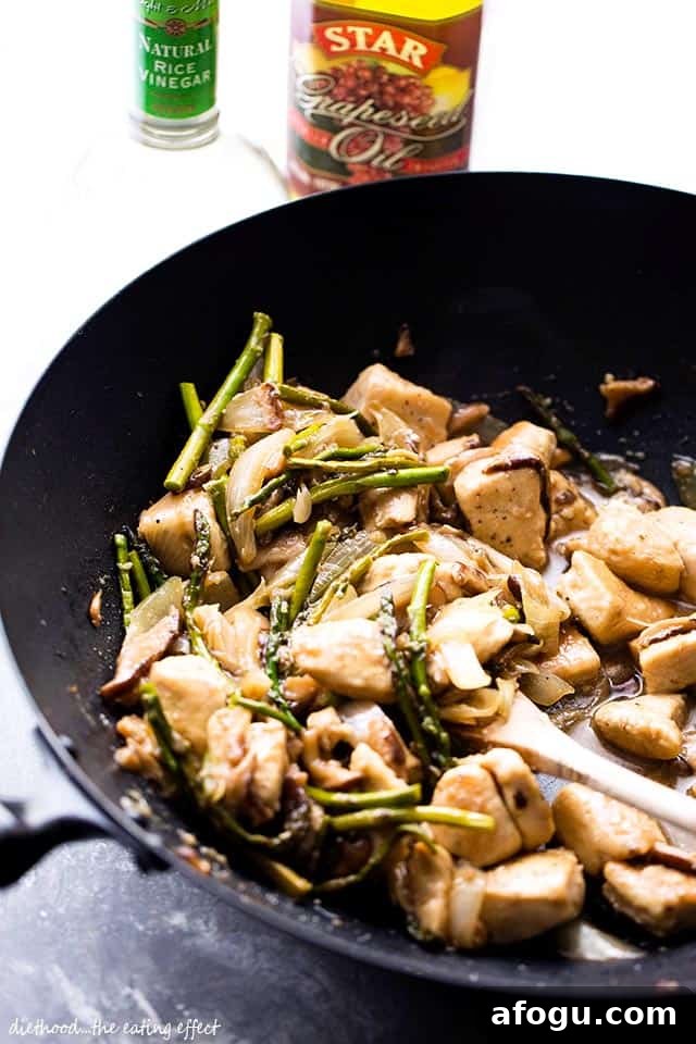 Chicken Stir Fry with Asparagus and Mushrooms - Finished dish
