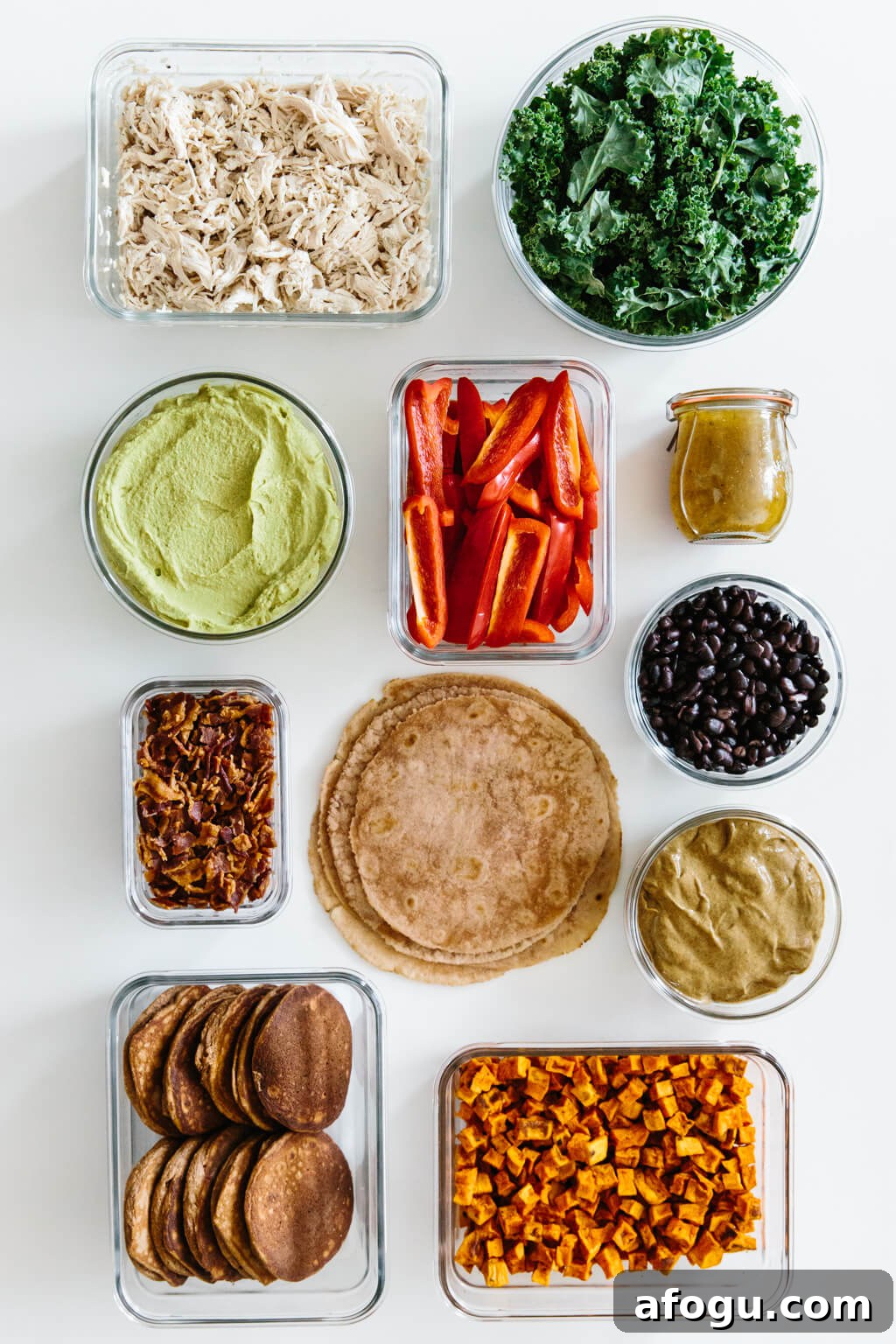 Meal prep ideas and recipes for fall! Delicious seasonal produce turned into healthy fall recipes! Individual ingredients in meal prep containers.