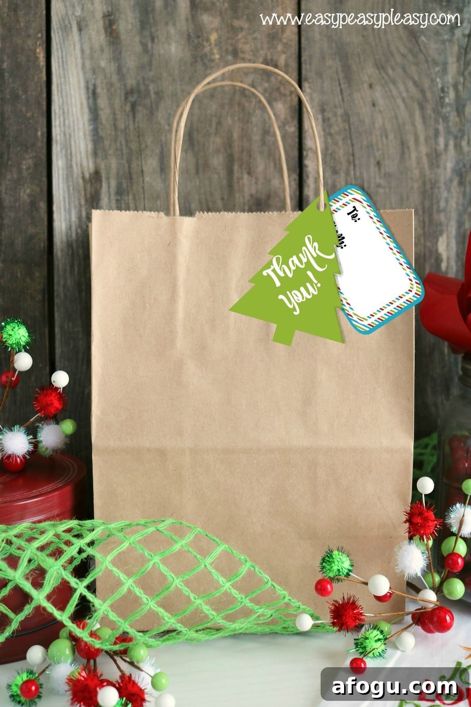 Free printable Holiday Hostess Gift tags from easypeasypleasy.com