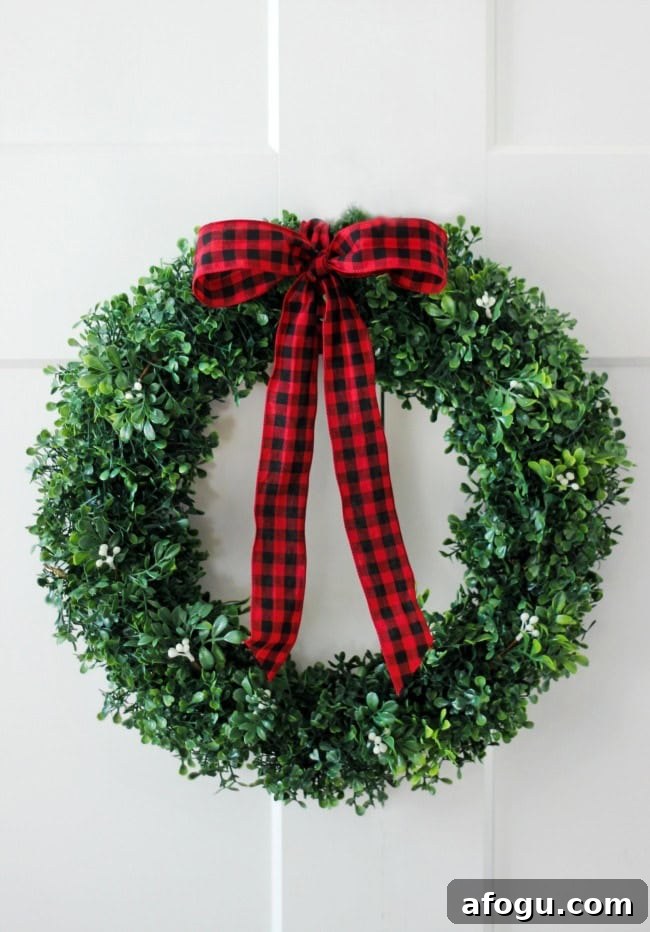 finished boxwood wreath