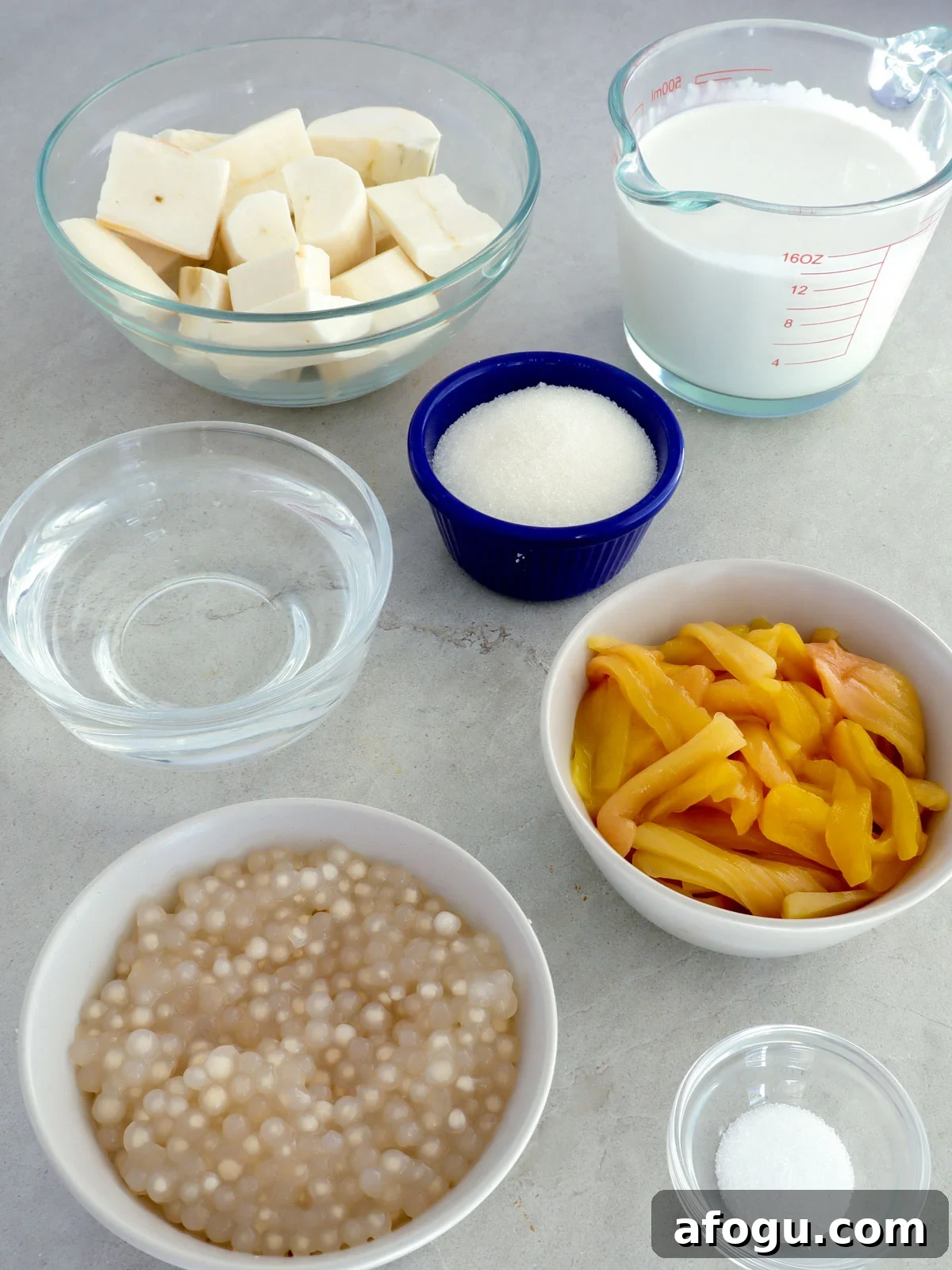 peeled cassava, cooked mini sago, salt, sugar, coconut cream, jackfruit strips, water