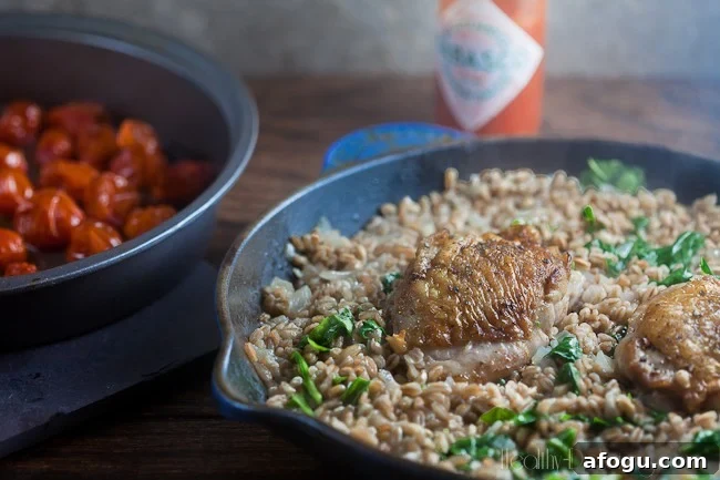 Chicken and Farro with Burst Tomatoes | Healthy-Delicious.com