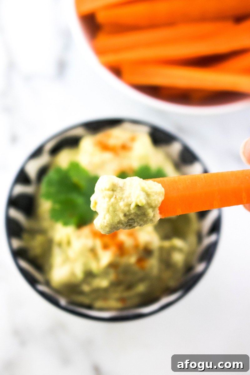 Healthy avocado hummus #avocado #hummus #vegetarian #glutenfree