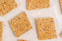 Crunchy Keto Crackers Recipe for Low-Carb Snacks